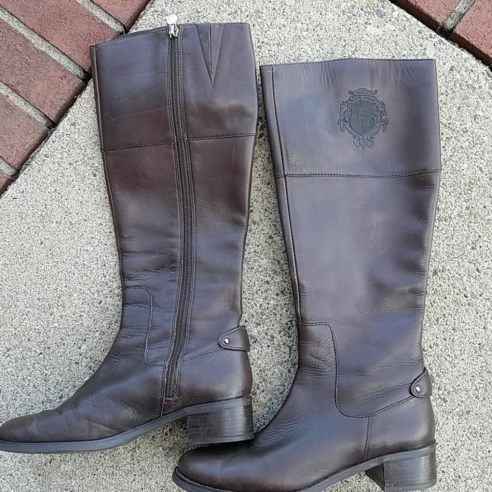 Etienne aigner brown boots